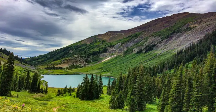 Northern Pakistan Travel Essentials: What to Pack for High-Altitude Tours