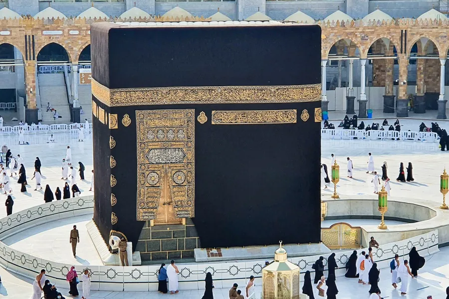 Makkah and Madinah Holy Sanctuaries - FT Travel Umrah Pilgrimage